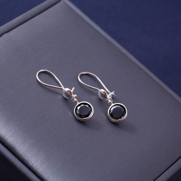 ARETE GANCHO PIEDRAS EN PLATA LEY 925