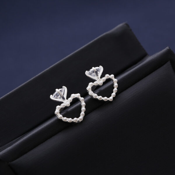 TOPO PERLA Y PIEDRA EN PLATA LEY 925