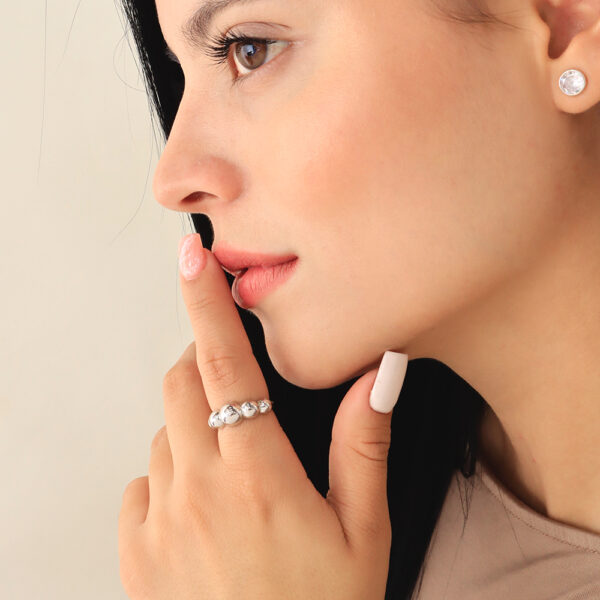 ANILLO . C/ CRISTAL EN BAÑO DE RODINADO