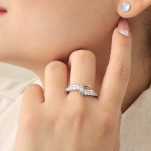 ANILLO  C/ PIEDRAS EN BAÑO DE RODINADO