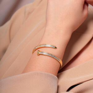 BRAZALETE . C/ PIEDRAS EN BAÑO DE ORO