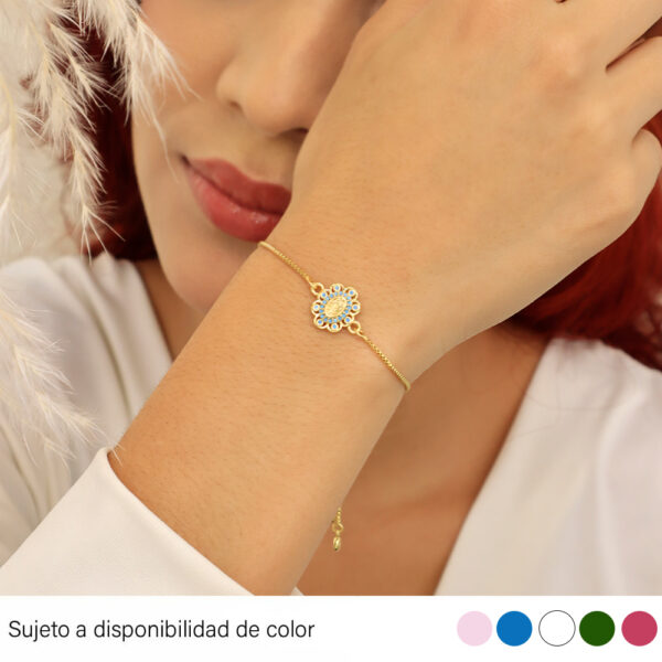 PULSERA  C/ DIJES Y PIEDRAS EN BAÑO DE ORO