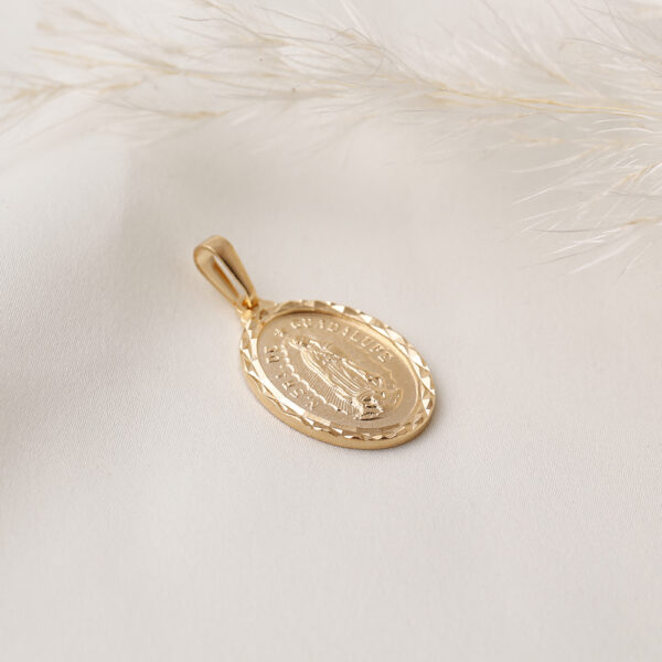 DIJE . C/ PERLAS EN ORO LAMINADO