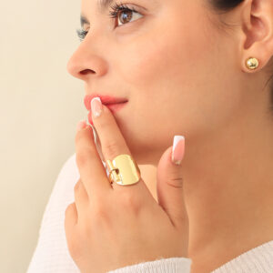 ANILLO .  DIJES EN BAÑO DE ORO