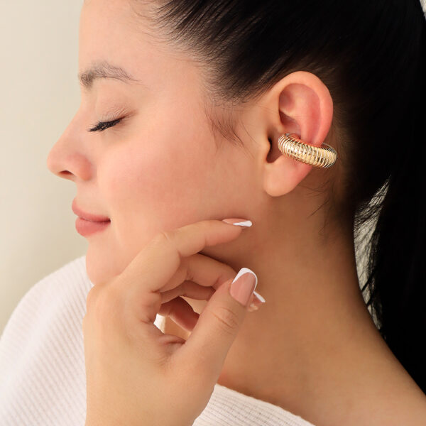 EARCUFF HILO EN BAÑO DE ORO