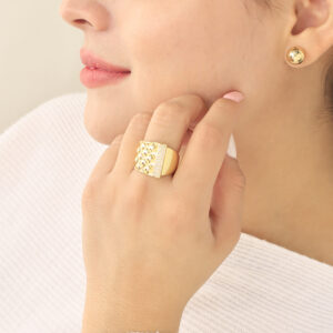 ANILLO .  CRISTAL EN BAÑO DE ORO
