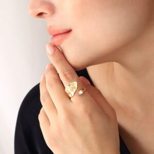 ANILLO .  PERLAS EN BAÑO DE ORO