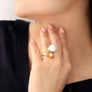 ANILLO .  PERLAS EN BAÑO DE ORO