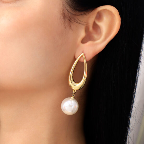 ARETE TOPO  PERLAS EN BAÑO DE ORO