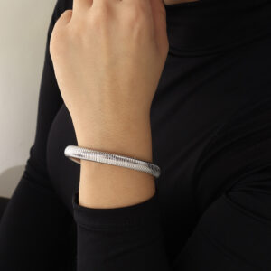 BRAZALETE . ENVEJECIDO EN BAÑO DE RODINADO