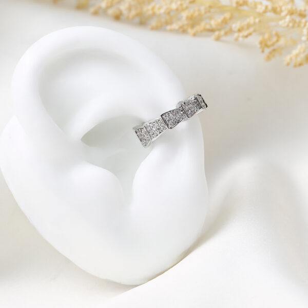 EARCUFF C/ DIJES EN BAÑO DE RODINADO
