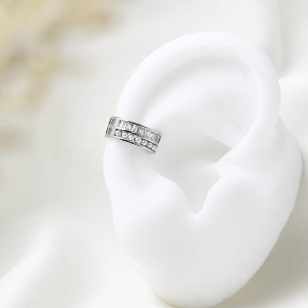 EARCUFF C/ PIEDRAS EN BAÑO DE RODINADO