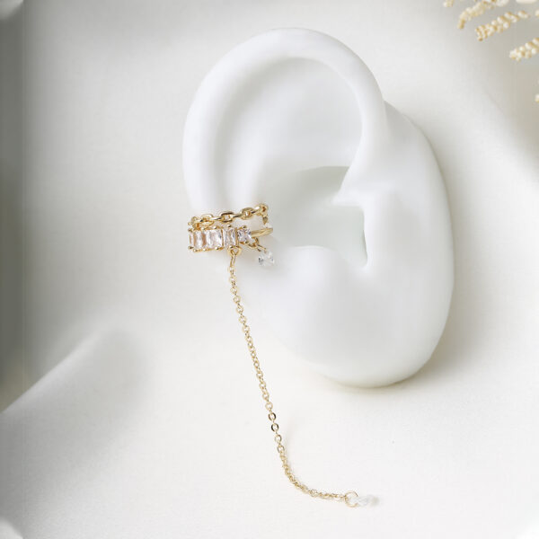 EARCUFF C/ CRISTAL EN BAÑO DE ORO