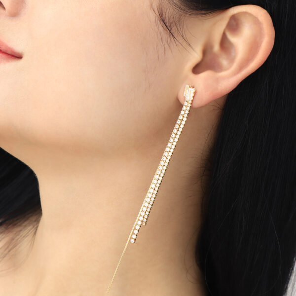 ARETE TOPO C/ PIEDRAS EN BAÑO DE ORO