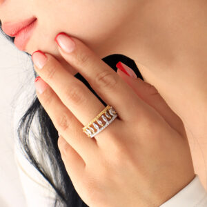 ANILLO .  PIEDRAS EN BAÑO DE ORO