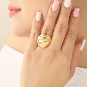 ANILLO .  DIJES EN BAÑO DE ORO