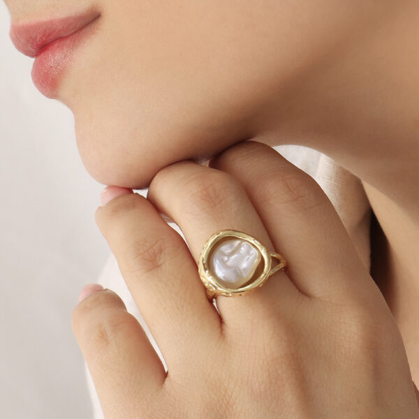 ANILLO .  PERLAS EN BAÑO DE ORO
