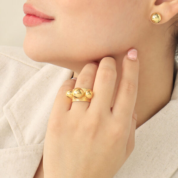 ANILLO . C/ CIRCON EN BRONCE