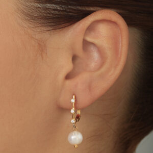 ARETE GANCHO PERLAS EN BAÑO DE ORO ENSAMBLADO