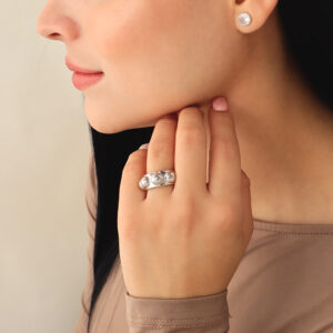 ANILLO .  CRISTAL EN BAÑO DE RODINADO