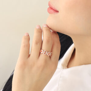 ANILLO .  CRISTAL EN BAÑO DE ORO