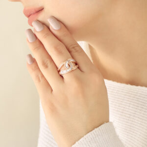 ANILLO .  CRISTAL EN BAÑO DE ORO