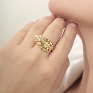 ANILLO . GUADALUPE PIEDRAS EN BAÑO DE ORO