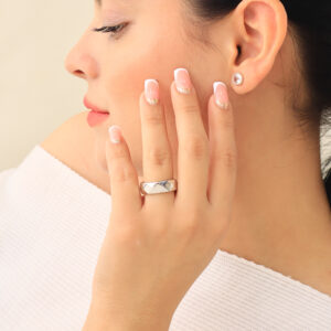 ANILLO .  CRISTAL EN BAÑO DE RODINADO