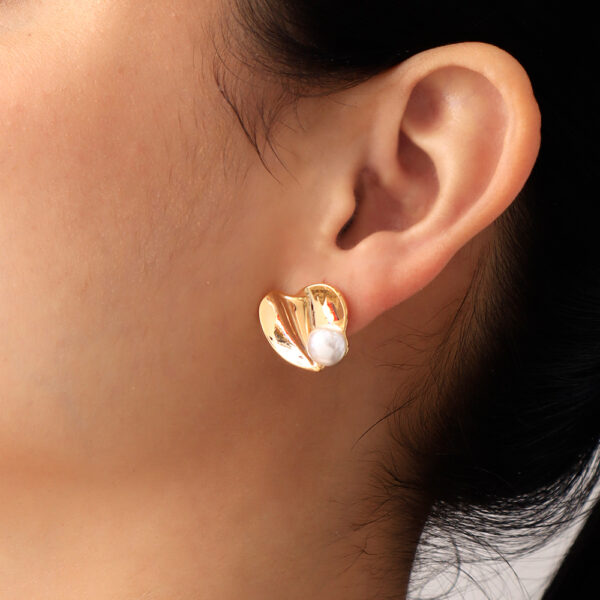 ARETE TOPO  PERLAS EN BAÑO DE ORO