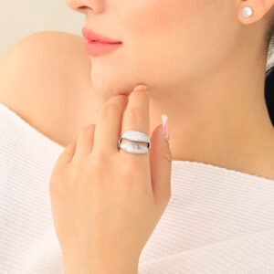 ANILLO .  PIEDRAS EN BAÑO DE RODINADO