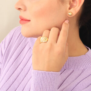 ANILLO .  CRISTAL EN BAÑO DE ORO