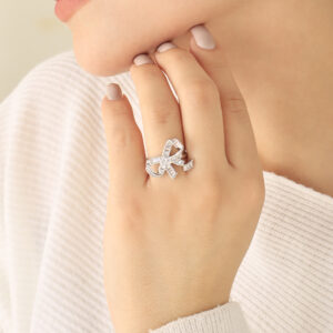ANILLO .  PIEDRAS EN BAÑO DE RODINADO
