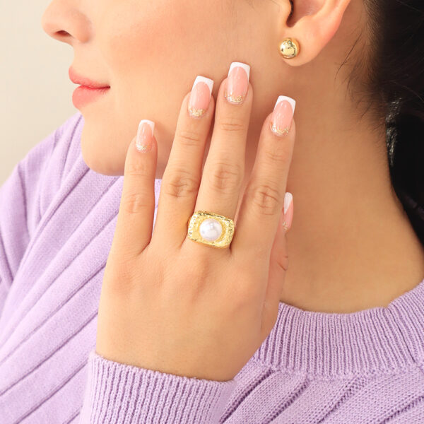 ANILLO .  PERLAS EN BAÑO DE ORO