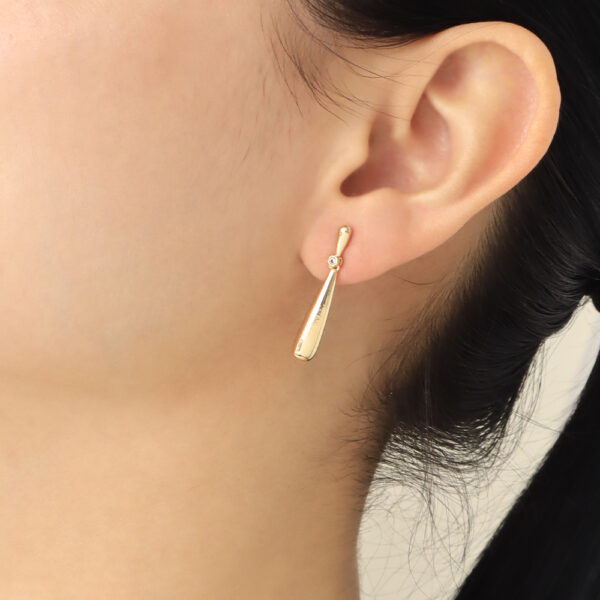 ARETE TOPO DORADO EN BAÑO DE ORO