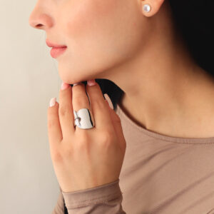 ANILLO .  CRISTAL EN BAÑO DE RODINADO