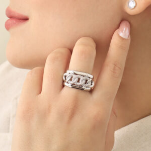 ANILLO .  PIEDRAS EN BAÑO DE RODINADO