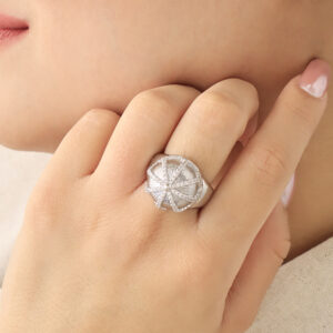 ANILLO . C/ PIEDRAS EN BAÑO DE RODINADO