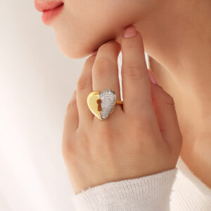 ANILLO .  PIEDRAS EN BAÑO DE ORO