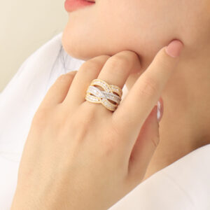 ANILLO .  CRISTAL EN BAÑO DE ORO