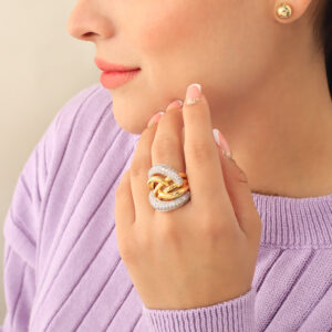 ANILLO .  CRISTAL EN BAÑO DE ORO