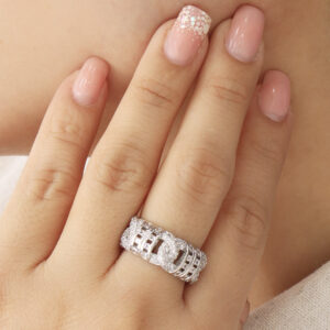 ANILLO .  PIEDRAS EN BAÑO DE RODINADO
