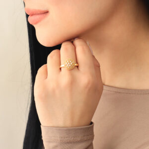 ANILLO .  CRISTAL EN BAÑO DE ORO