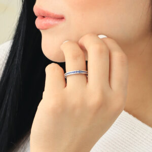 ANILLO .  PIEDRAS EN BAÑO DE RODINADO