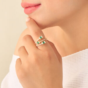 ANILLO .  CRISTAL EN BAÑO DE ORO
