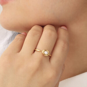 ANILLO .  PERLAS EN BAÑO DE ORO