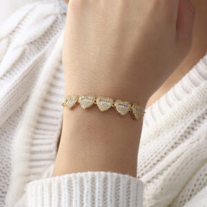 PULSERA . FIGURAS PIEDRAS EN BANO DE ORO