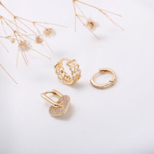 HUGGIES  BALIN EN BANO DE ORO