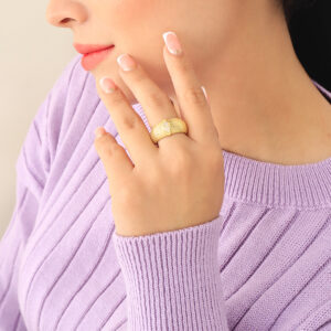 ANILLO . GUADALUPE PIEDRAS EN BANO DE ORO