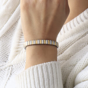 BRAZALETE . C/MOSTACILLA EN BAÑO DE ORO