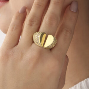 ANILLO .  PIEDRAS EN BANO DE ORO